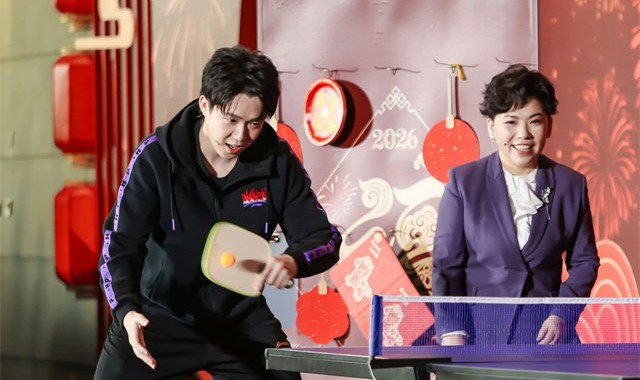 开云官方网站-王楚钦复出同框邓亚萍！新主管教练引猜测，王励勤有望打造新一哥|国乒|林诗栋|秦志戬|莫雷高德|梁靖崑_新浪体育_新浪新闻