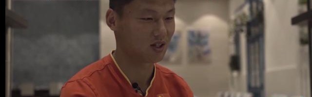 开云体育官方网站-方昊：队里内卷加练 主教练说体脂率超10%踢不了球