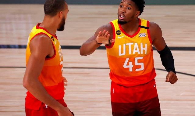 开云体育官方网站-季后赛西部前瞻：湖人欲扮演黑七 开拓者死磕掘金